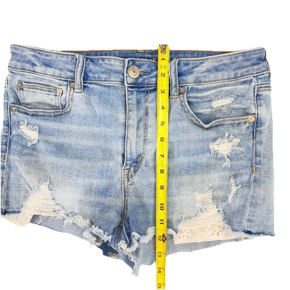 American Eagle Size 12 Denim Distressed Women Shorts Next Level Stretch - Picture 3 of 9